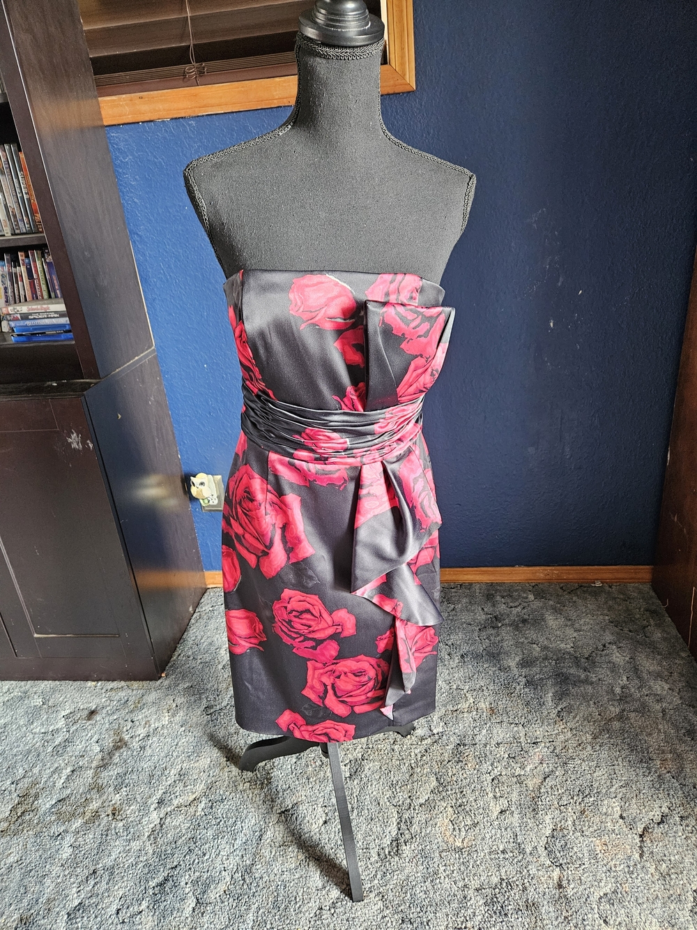 White House Black Market Strapless Black Kentucky Derby Dress Floral Print 6